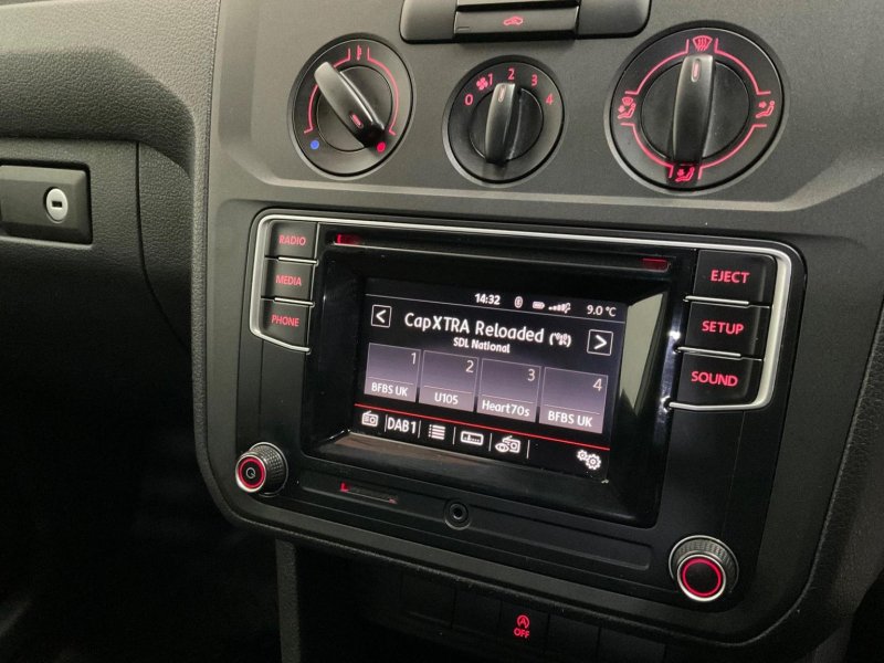 VOLKSWAGEN CADDY