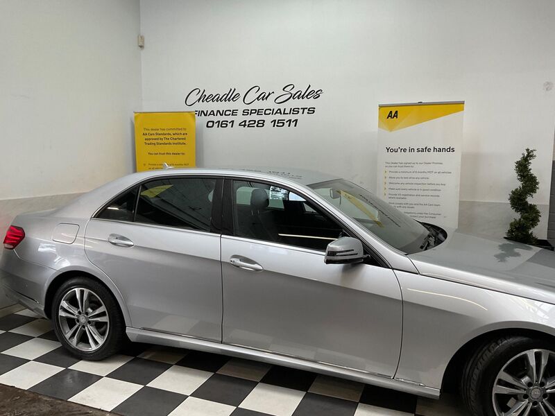 MERCEDES-BENZ E CLASS