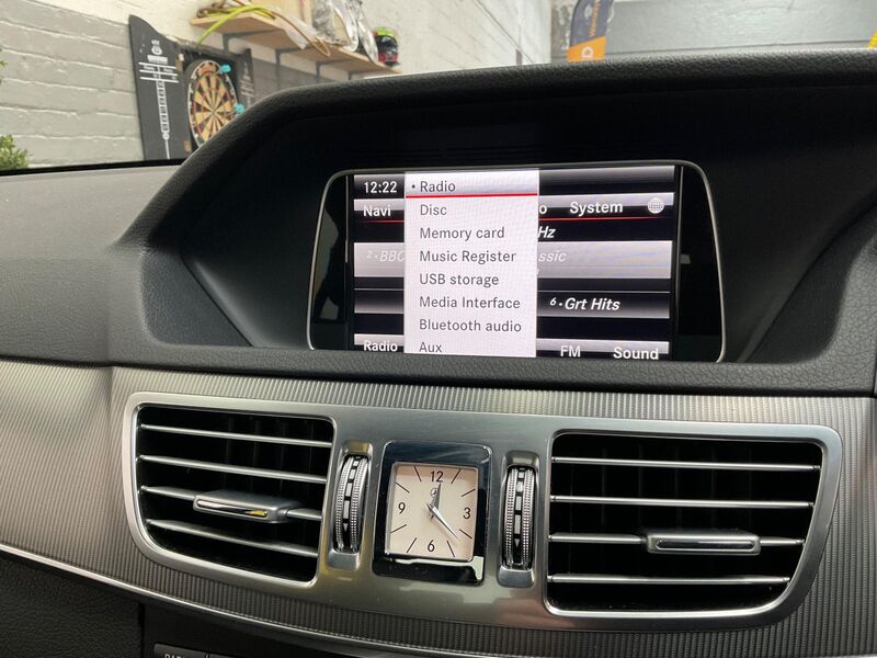 MERCEDES-BENZ E CLASS