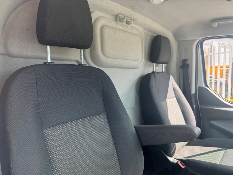 FORD TRANSIT CUSTOM