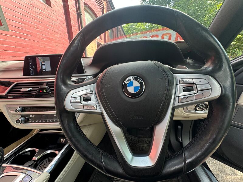 BMW 7 SERIES