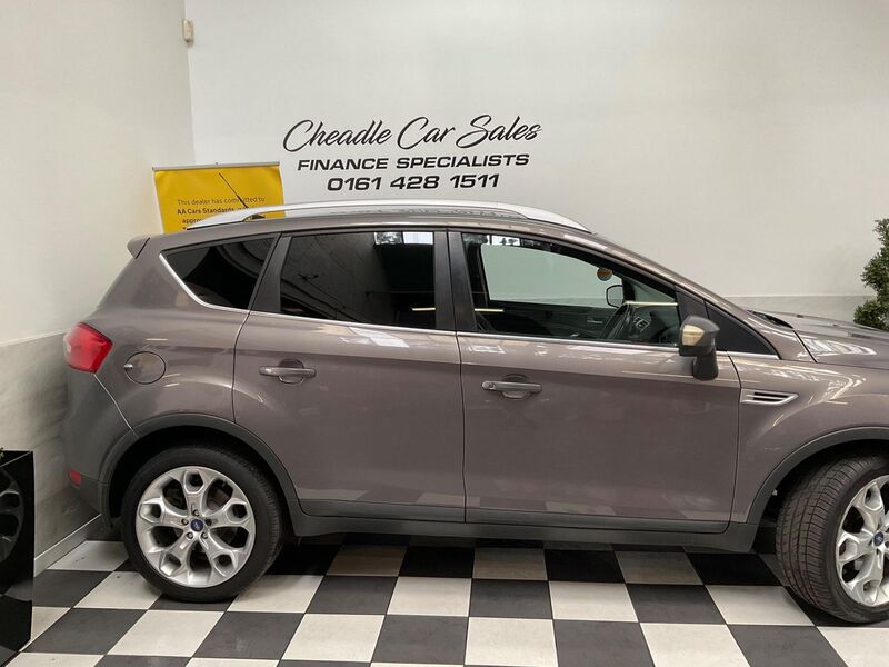 FORD KUGA