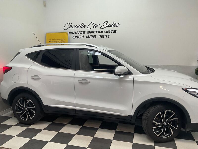 MG ZS
