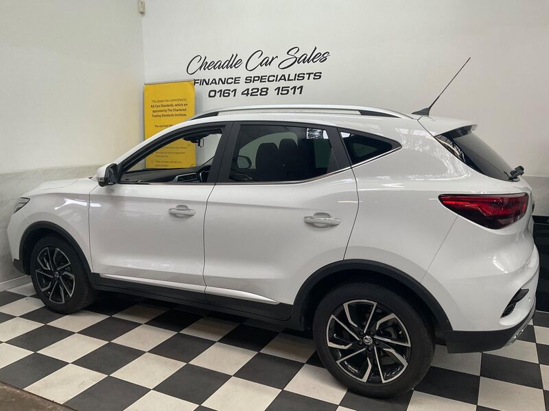 MG ZS