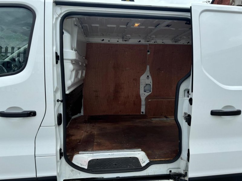 RENAULT TRAFIC