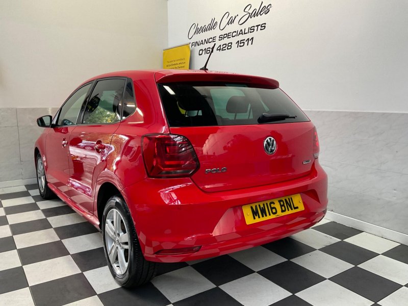VOLKSWAGEN POLO