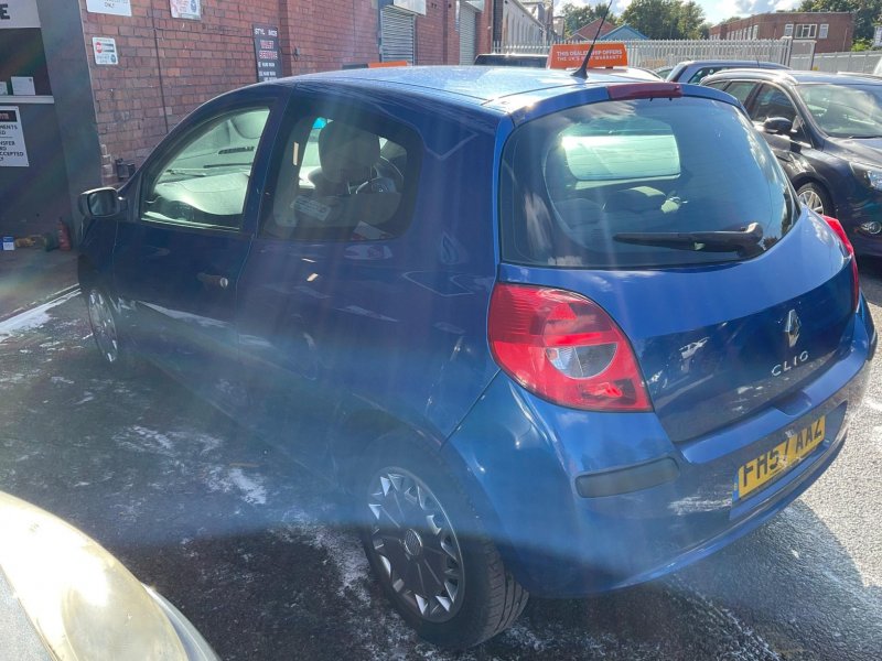 RENAULT CLIO