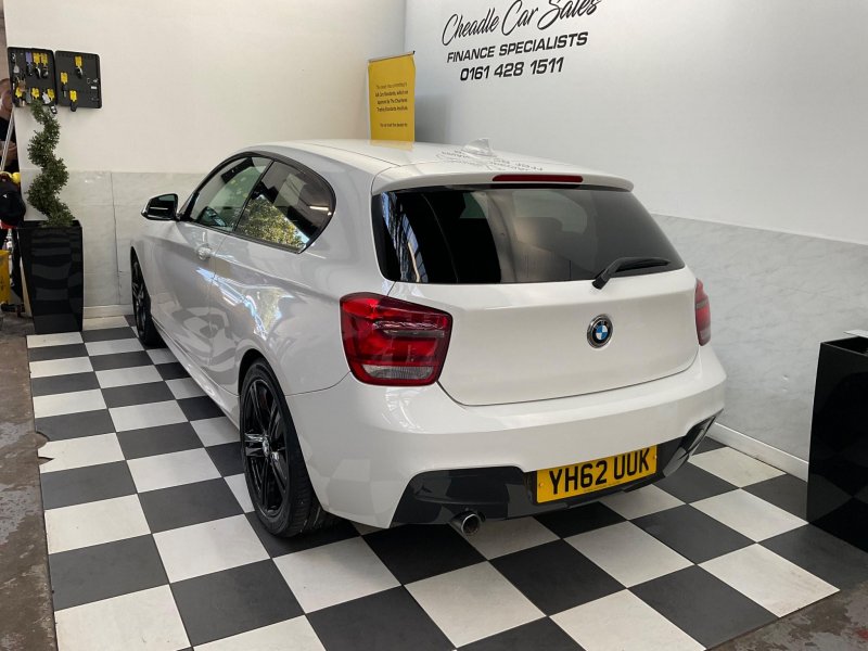 BMW 1 SERIES