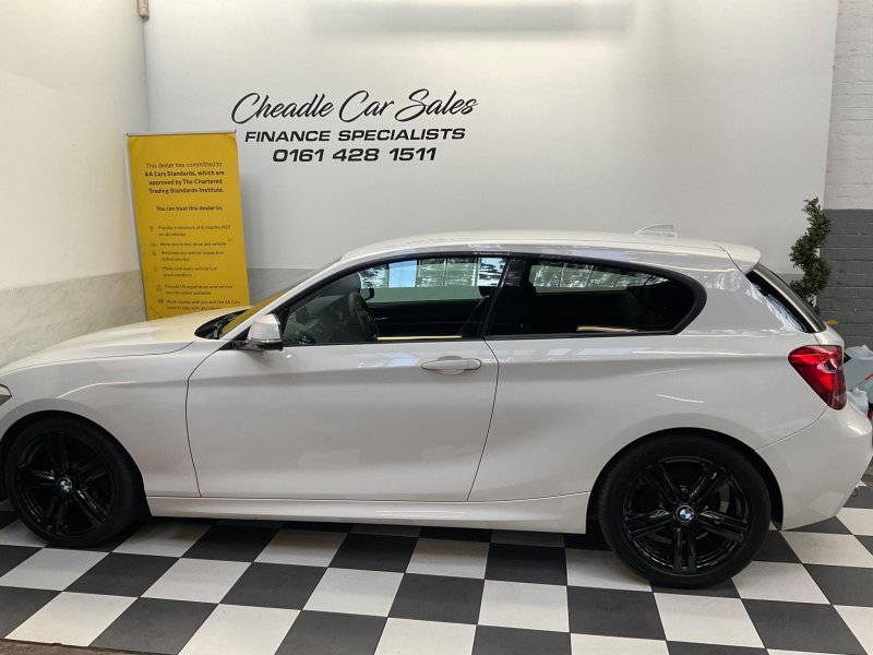BMW 1 SERIES