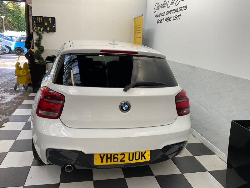 BMW 1 SERIES