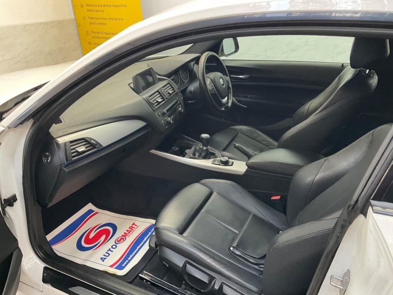 BMW 1 SERIES
