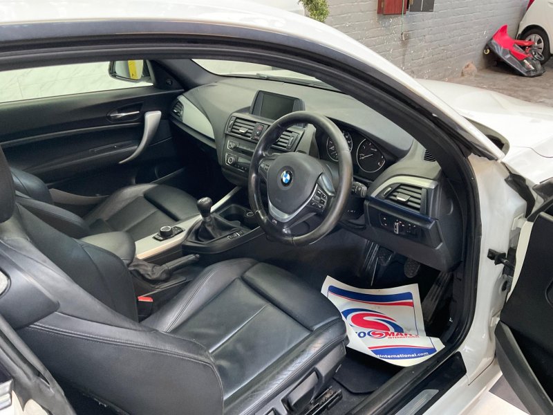 BMW 1 SERIES