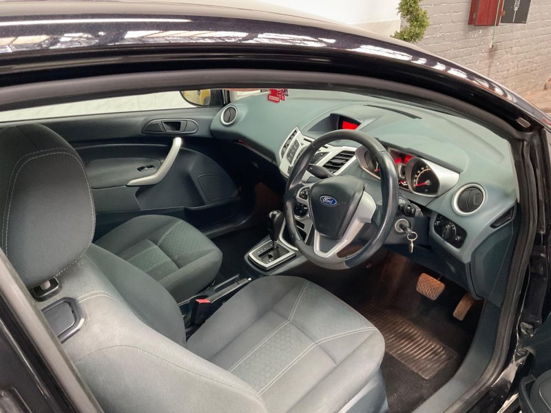 FORD FIESTA