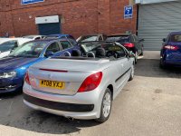 PEUGEOT 207 CC