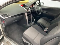 PEUGEOT 207 CC