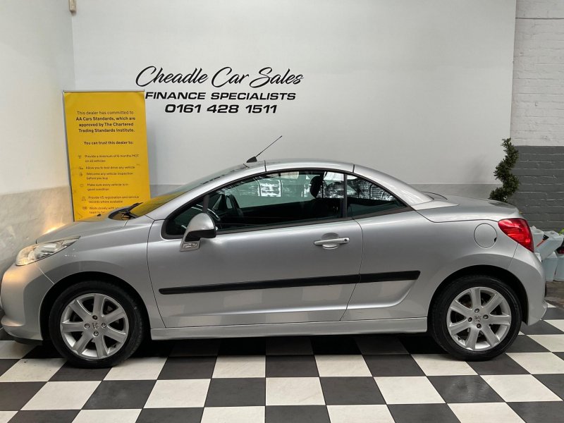 PEUGEOT 207 CC