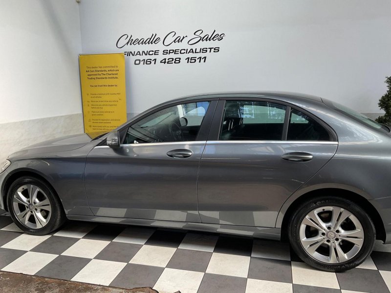 MERCEDES-BENZ C CLASS