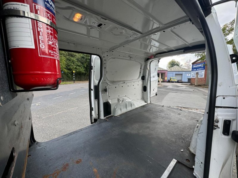 VAUXHALL VIVARO