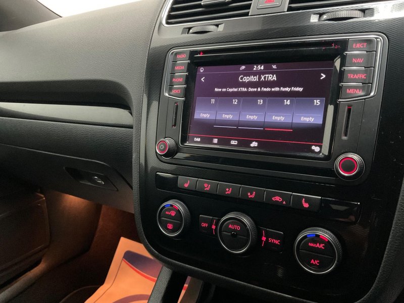 VOLKSWAGEN SCIROCCO