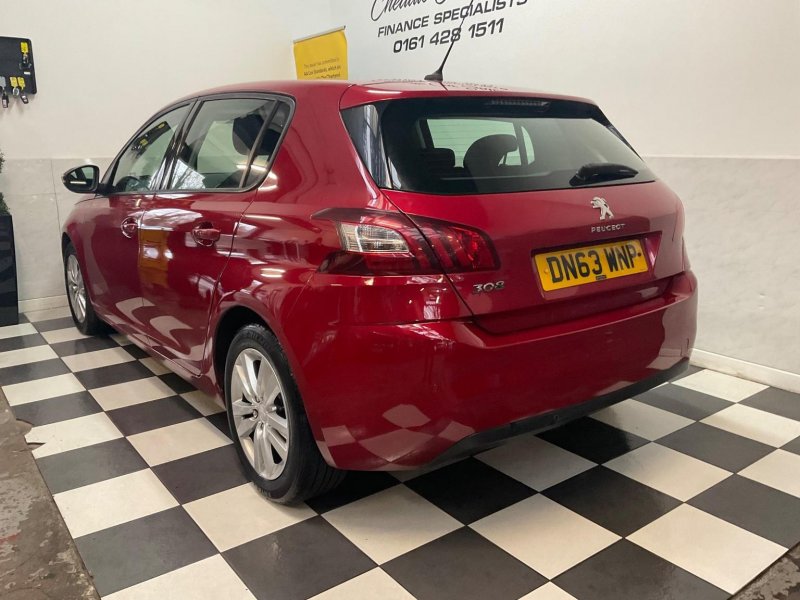 PEUGEOT 308