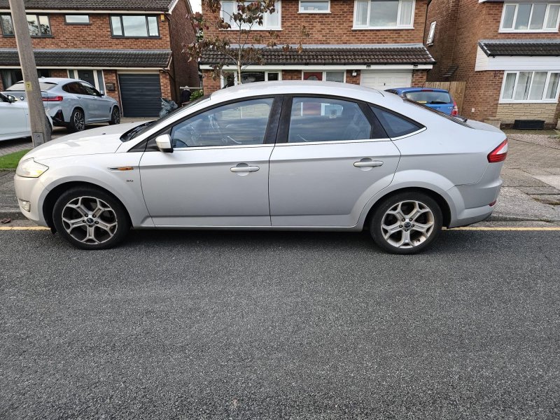 FORD MONDEO