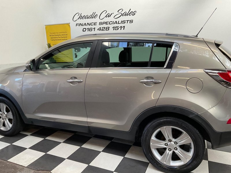 KIA SPORTAGE