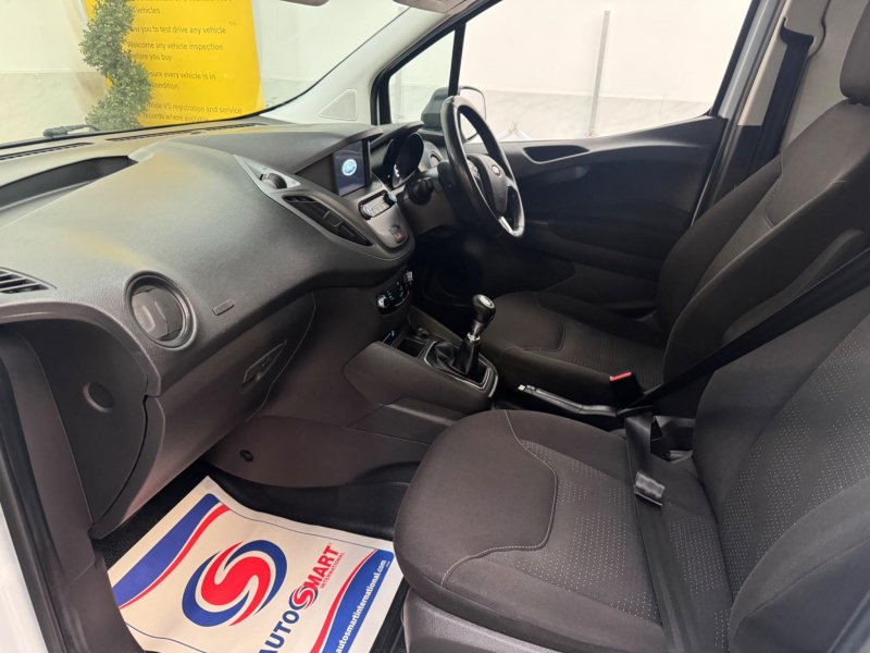 FORD TRANSIT COURIER
