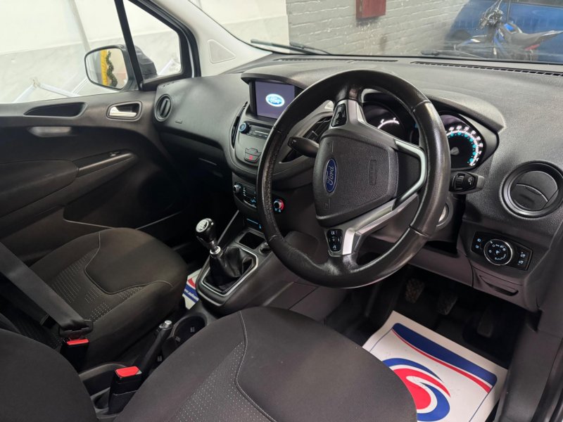 FORD TRANSIT COURIER