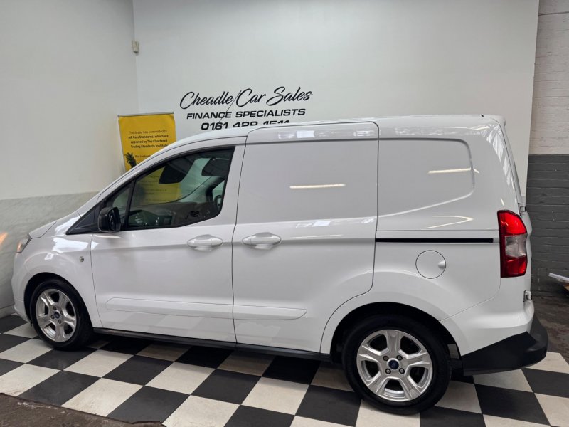FORD TRANSIT COURIER