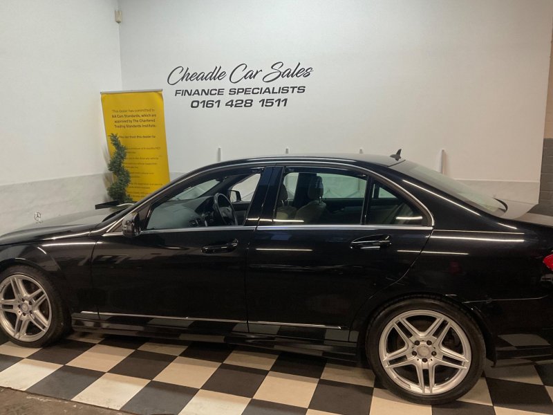 MERCEDES-BENZ C CLASS