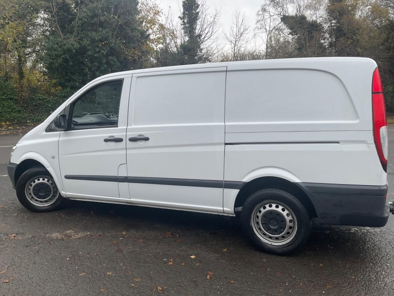 MERCEDES-BENZ VITO