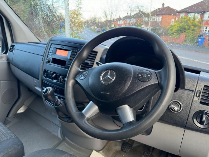 MERCEDES-BENZ SPRINTER