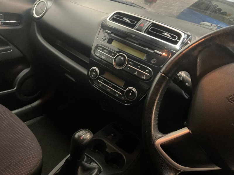 MITSUBISHI MIRAGE