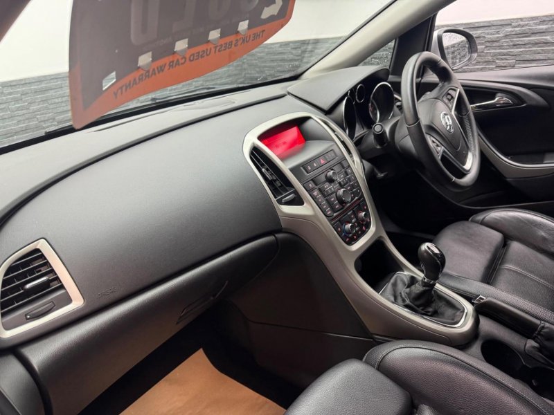 VAUXHALL ASTRA
