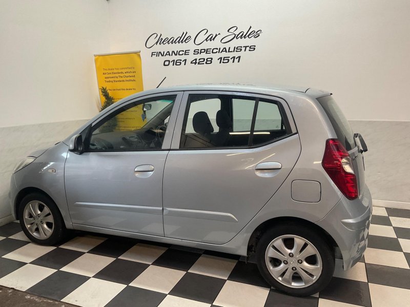 HYUNDAI I10
