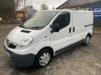 VAUXHALL VIVARO