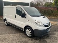 VAUXHALL VIVARO