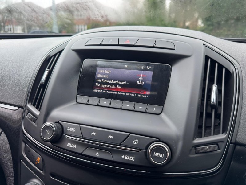 VAUXHALL INSIGNIA