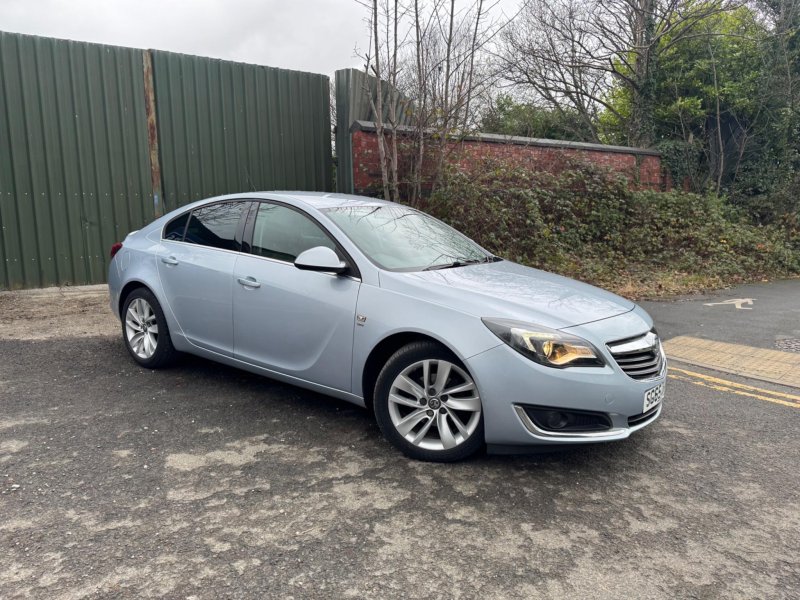 VAUXHALL INSIGNIA