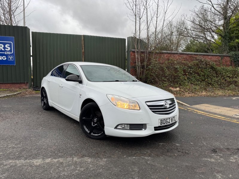 VAUXHALL INSIGNIA
