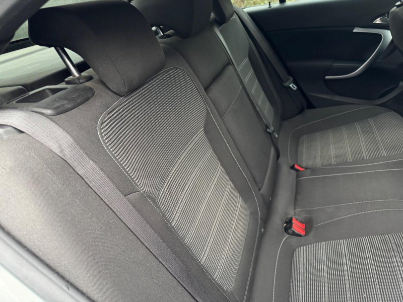 VAUXHALL INSIGNIA