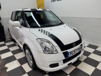 SUZUKI SWIFT