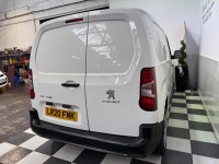 PEUGEOT PARTNER