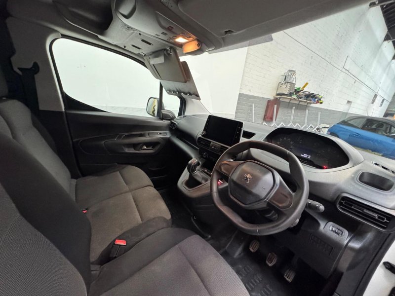 PEUGEOT PARTNER