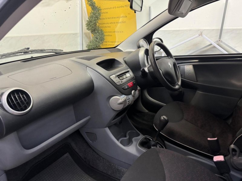 PEUGEOT 107