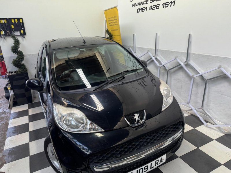 PEUGEOT 107
