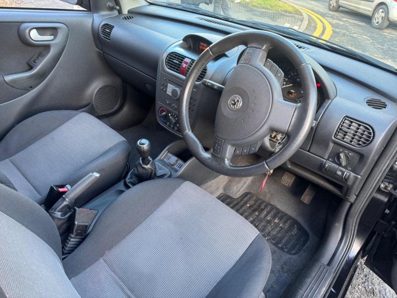 VAUXHALL CORSA