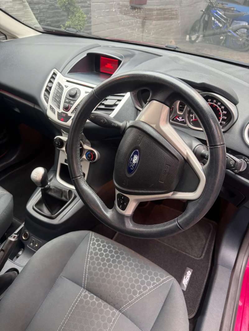 FORD FIESTA