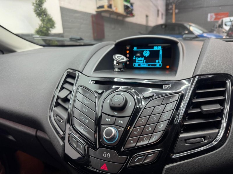 FORD FIESTA