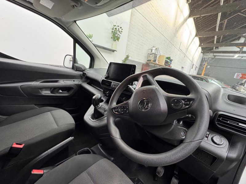 VAUXHALL COMBO